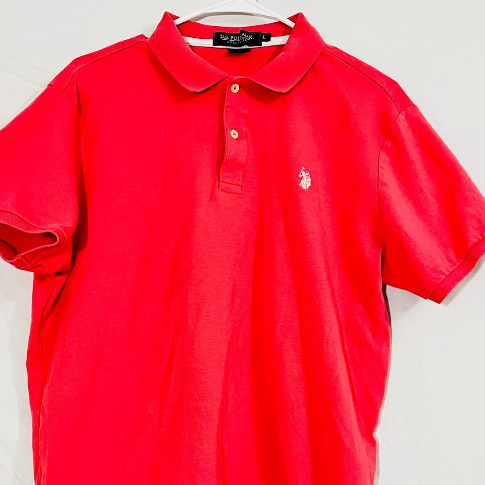 Mens Coral Polo Two Button Size large Short Sleeve
